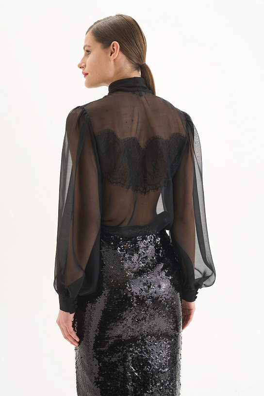 Chiffon blouse with lace