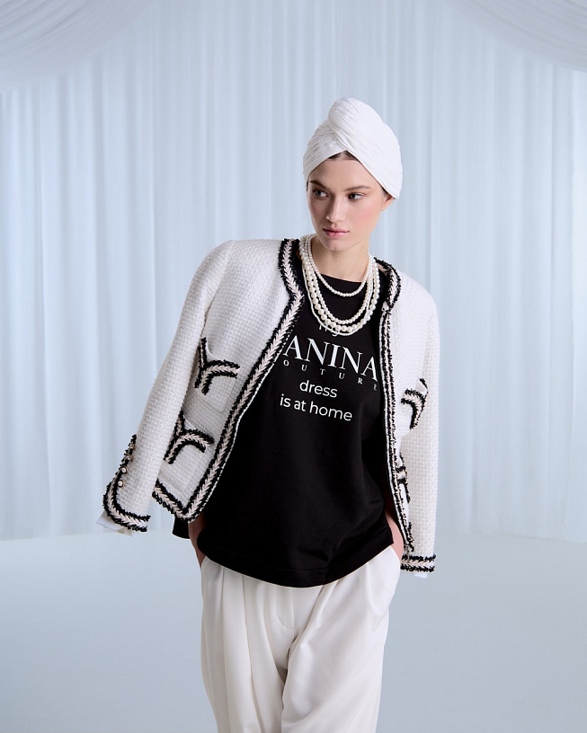 Black futer sweatshirt with short sleeves