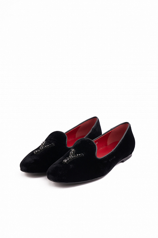 Women's velvet loafers with embroidered letter 