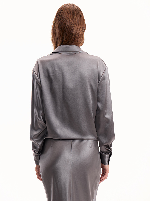 Embroidered gray silk shirt