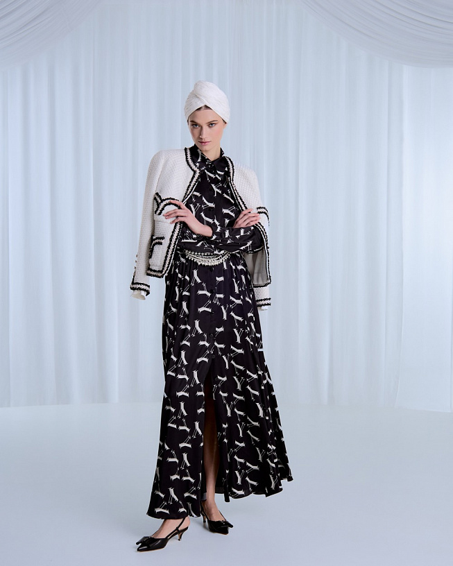 Black silk dress with chaotic Y print.