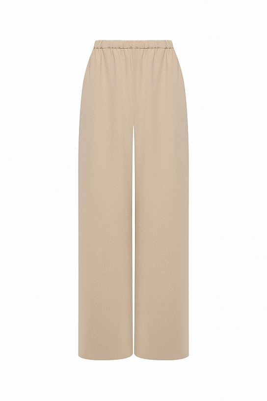 Beige crepe suit