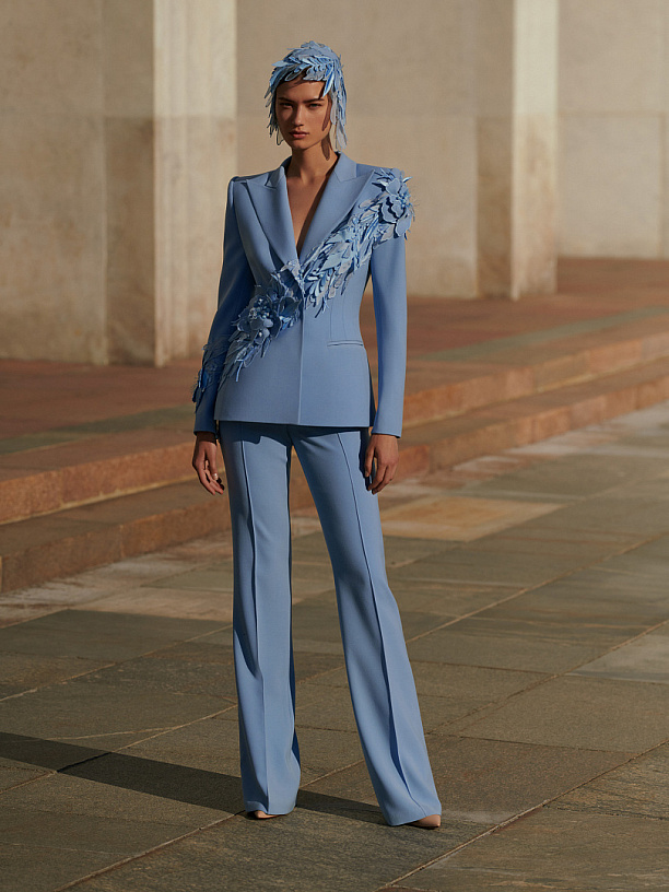 Look FW22-04